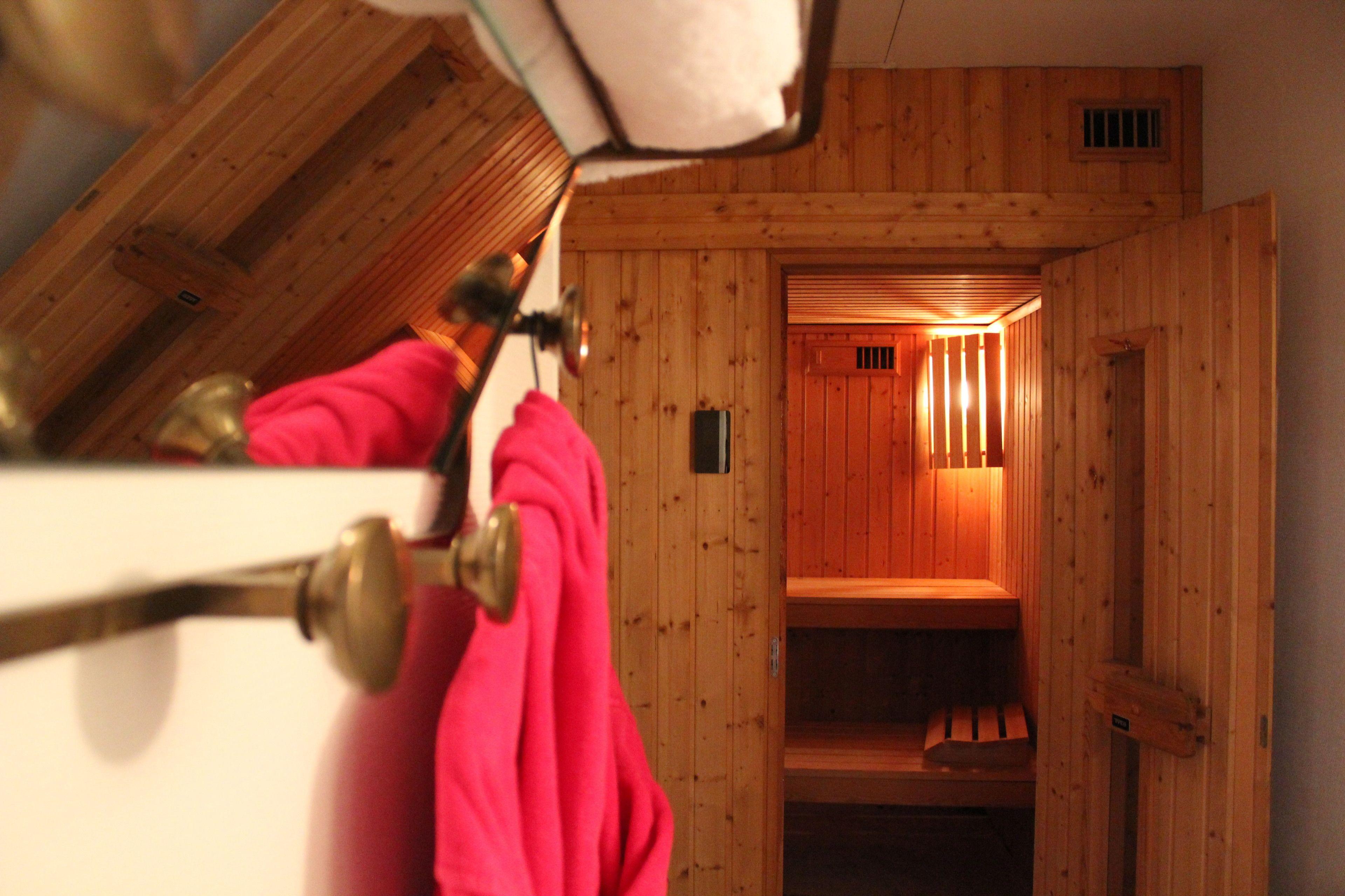 Le Relais Saint Sulpice Hotel 4*